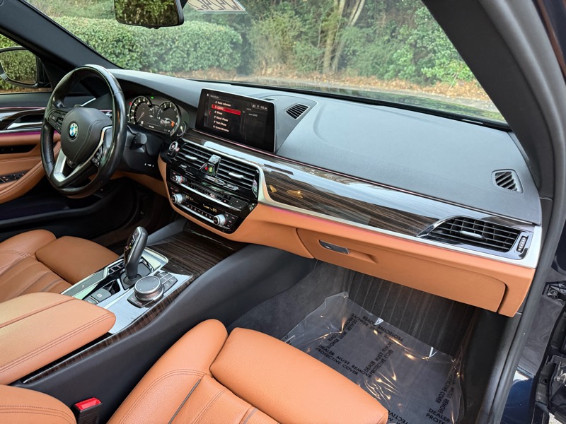 BMW 5-Series 530i xDrive 2019