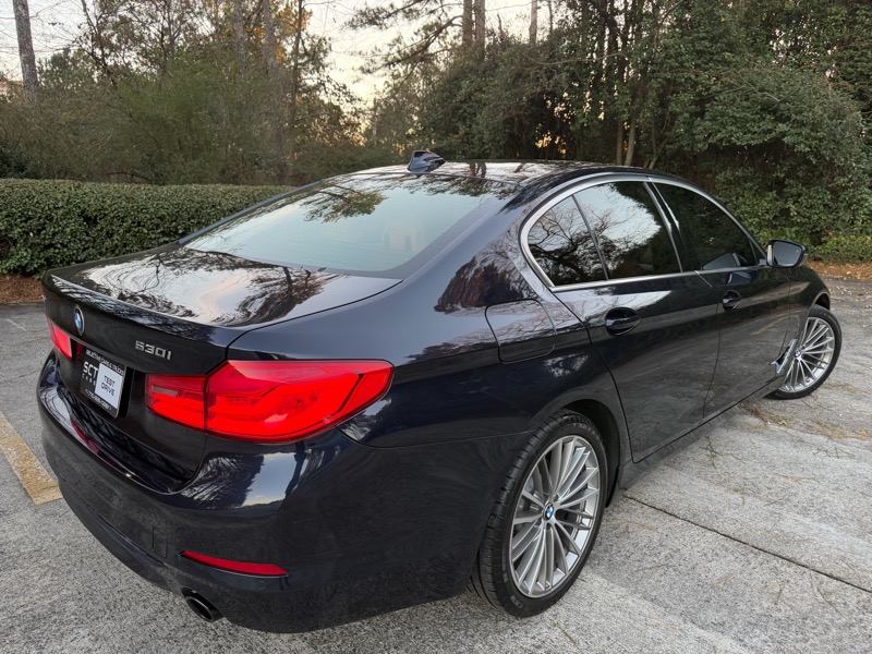 BMW 5-Series 530i xDrive 2019