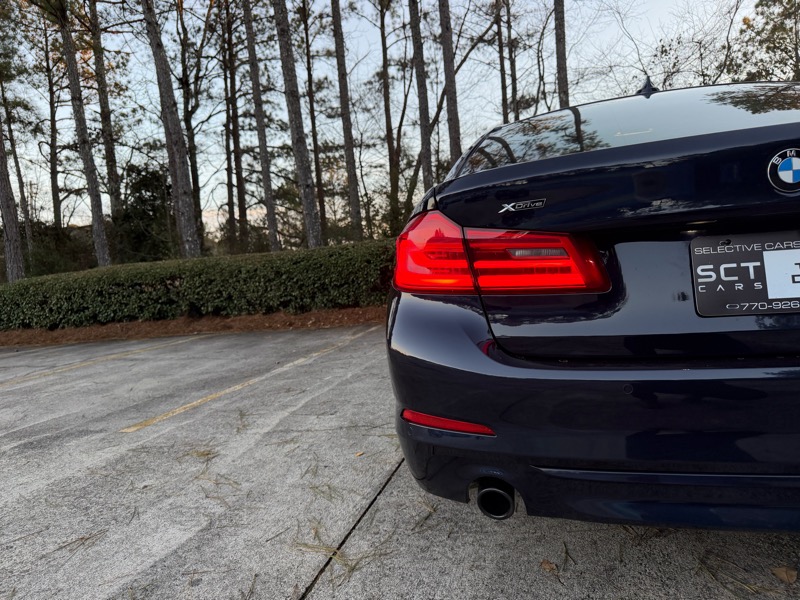 BMW 5-Series 530i xDrive 2019