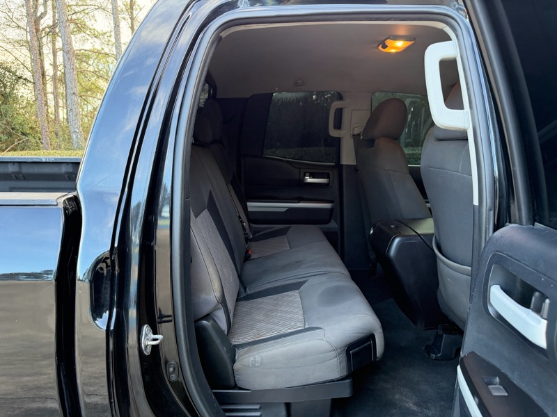 Toyota Tundra SR5 4.6L V8 Double Cab 2WD 2016