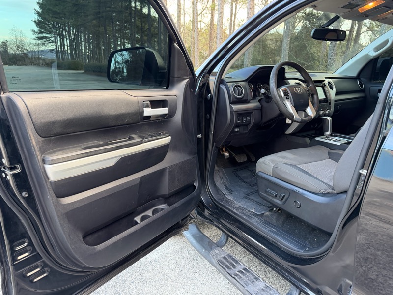 Toyota Tundra SR5 4.6L V8 Double Cab 2WD 2016