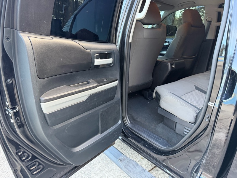 Toyota Tundra SR5 4.6L V8 Double Cab 2WD 2016