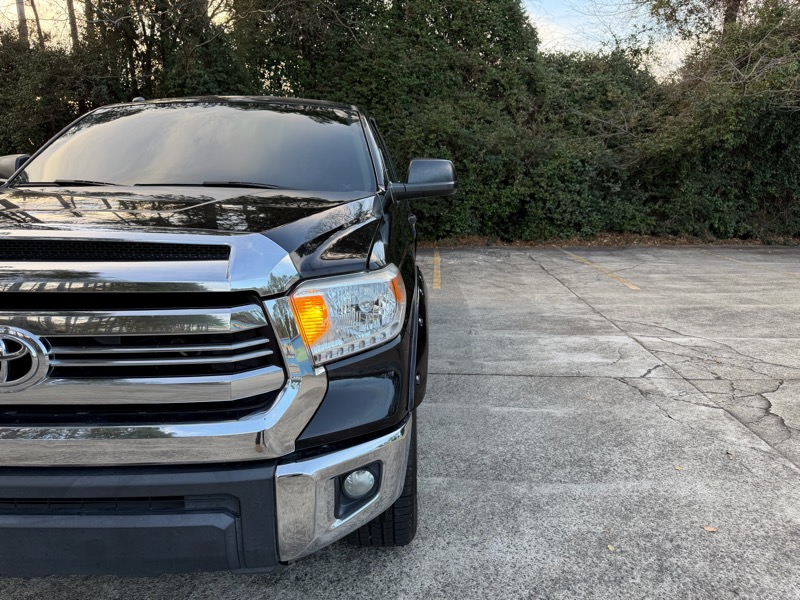 Toyota Tundra SR5 4.6L V8 Double Cab 2WD 2016