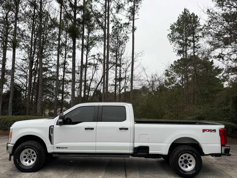 Ford F-250 SD XL Crew Cab Long Bed 4WD 2023