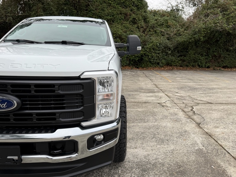 Ford F-250 SD XL Crew Cab Long Bed 4WD 2023