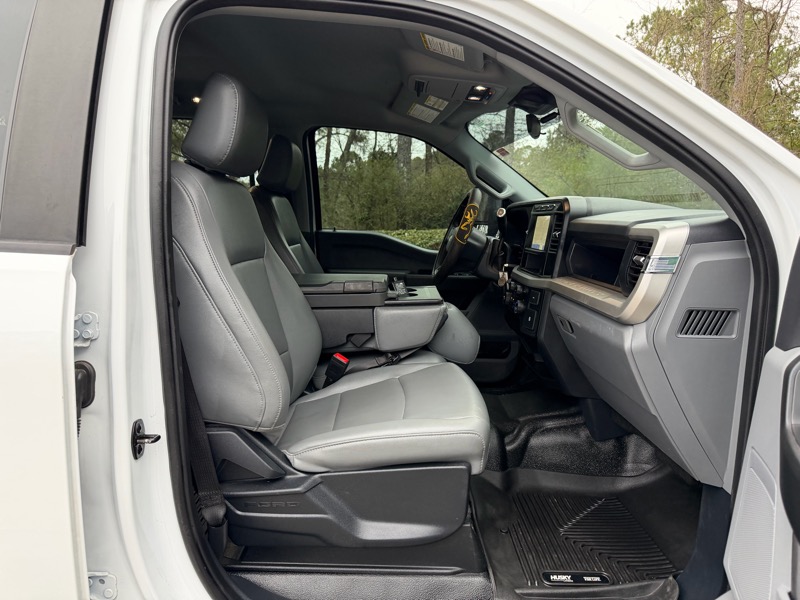 Ford F-250 SD XL Crew Cab Long Bed 4WD 2023