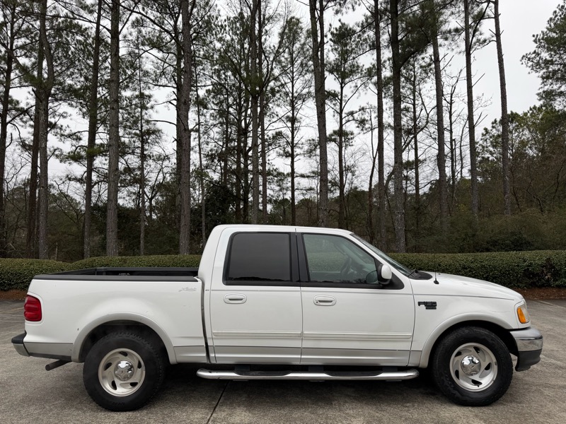 Ford F-150 Lariat SuperCrew 2WD 2003