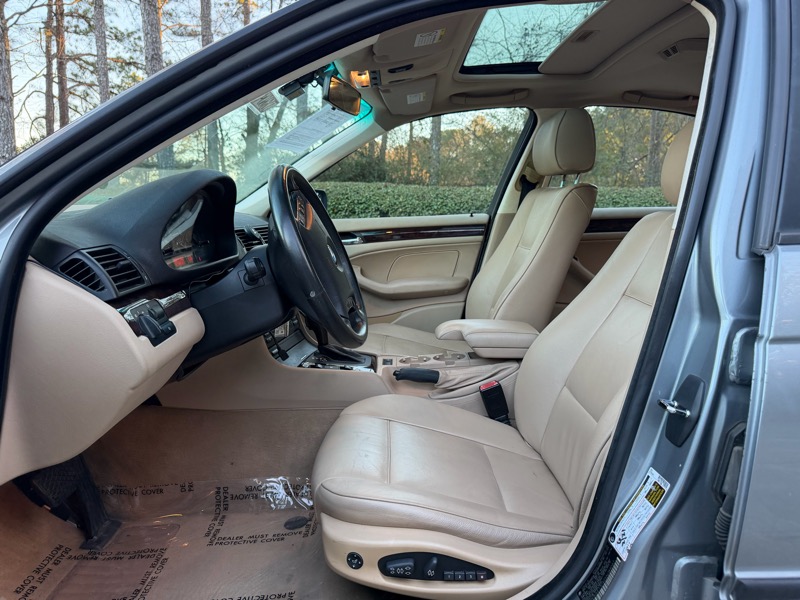 BMW 3-Series 325i Sedan 2005