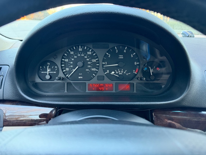 BMW 3-Series 325i Sedan 2005