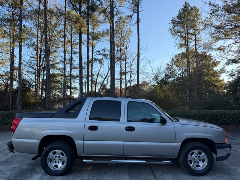 Chevrolet Avalanche 1500 2WD 2004