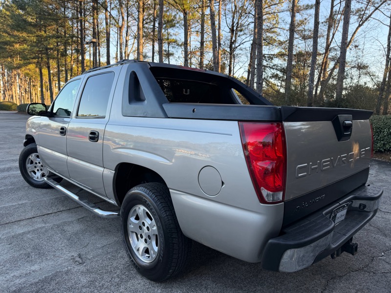 Chevrolet Avalanche 1500 2WD 2004
