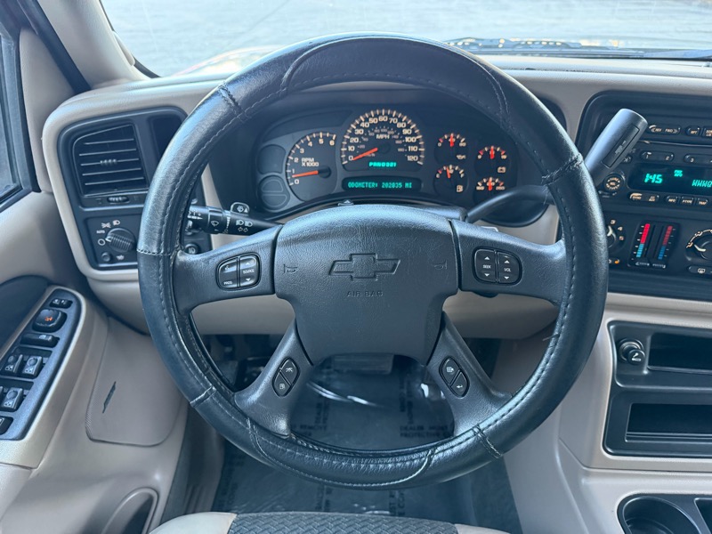 Chevrolet Avalanche 1500 2WD 2004