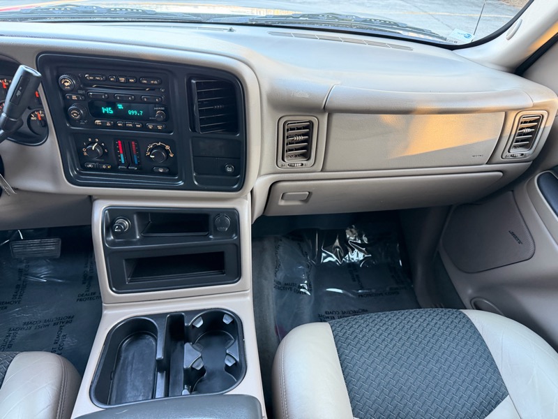 Chevrolet Avalanche 1500 2WD 2004