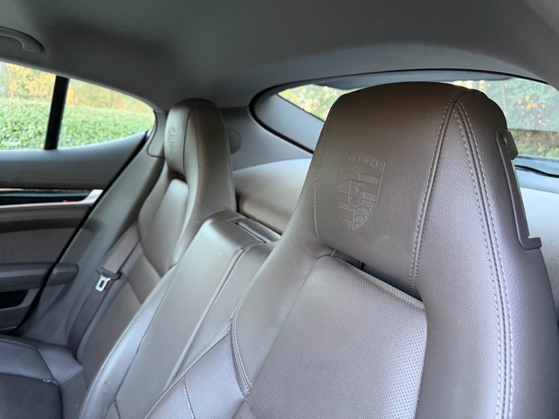 Porsche Panamera 4 2016