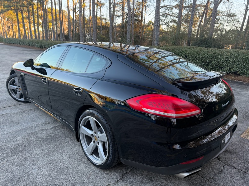 Porsche Panamera 4 2016