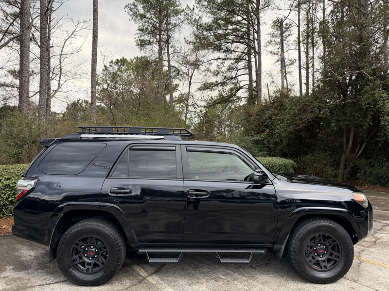 Toyota 4Runner TRD Off Road Premium 4WD (Natl) 2018