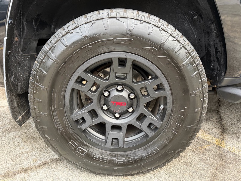 Toyota 4Runner TRD Off Road Premium 4WD (Natl) 2018