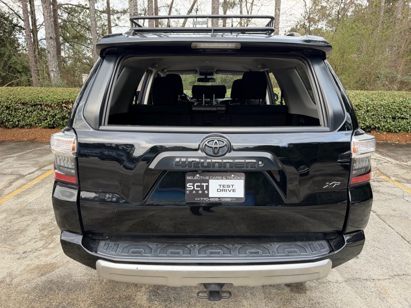 Toyota 4Runner TRD Off Road Premium 4WD (Natl) 2018