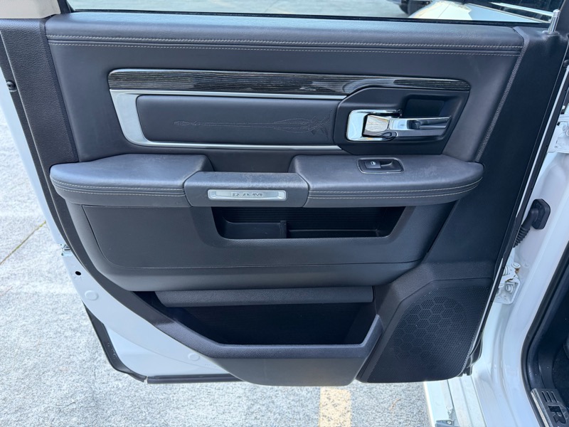 RAM 1500 Limited Longhorn 4x4 Crew Cab 5'7" Box 2014