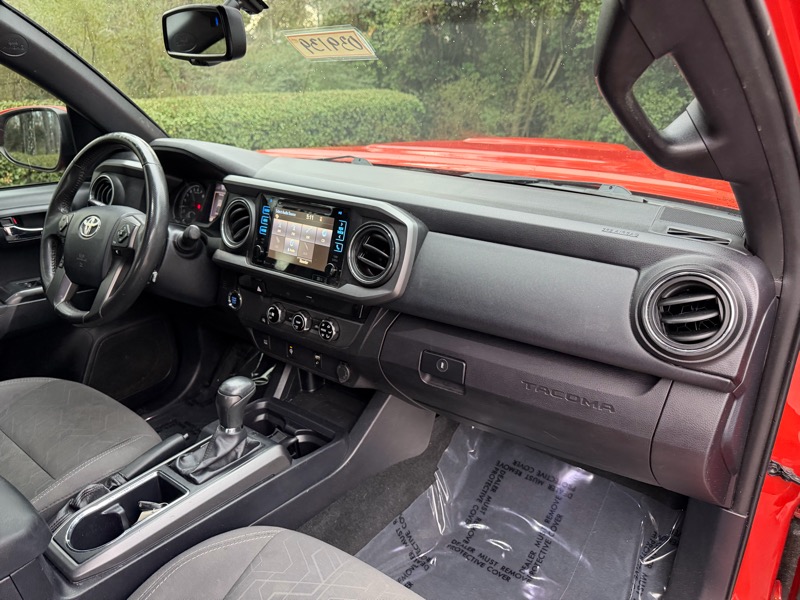 Toyota Tacoma SR5 Double Cab Long Bed V6 6AT 2WD 2017