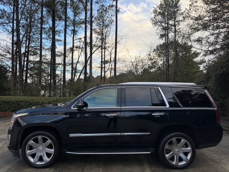 Cadillac Escalade Premium Luxury 4D SUV 4WD 2017