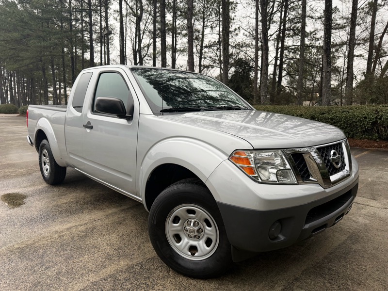 Nissan Frontier S King Cab I4 5MT 2WD 2019