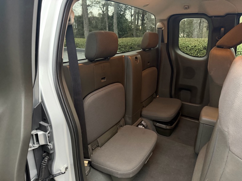 Nissan Frontier S King Cab I4 5MT 2WD 2019