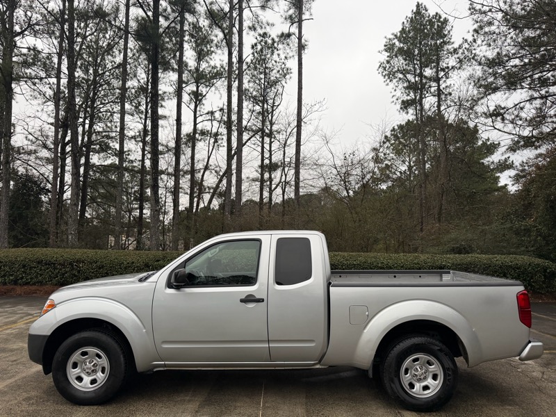 Nissan Frontier S King Cab I4 5MT 2WD 2019