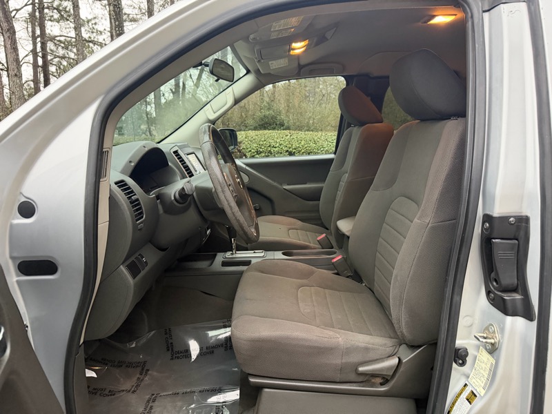 Nissan Frontier S King Cab I4 5MT 2WD 2019