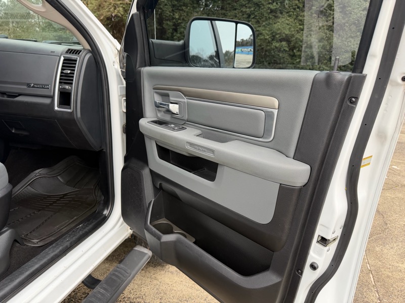 RAM 3500 SLT Crew Cab LWB 4WD DRW 2017