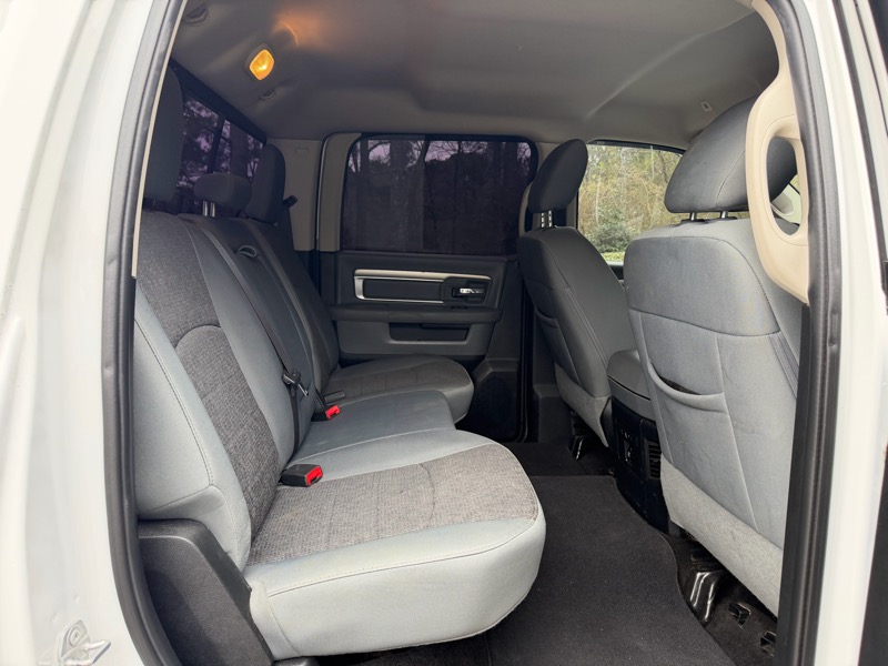 RAM 3500 SLT Crew Cab LWB 4WD DRW 2017