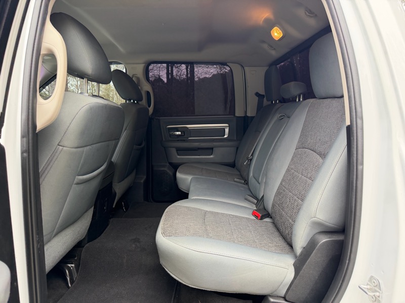 RAM 3500 SLT Crew Cab LWB 4WD DRW 2017