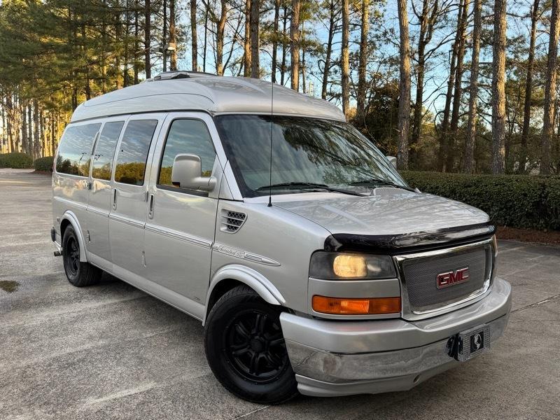 GMC Savana RV G1500 3LT 2011