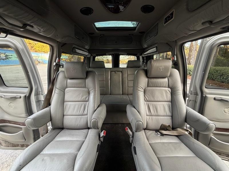 GMC Savana RV G1500 3LT 2011