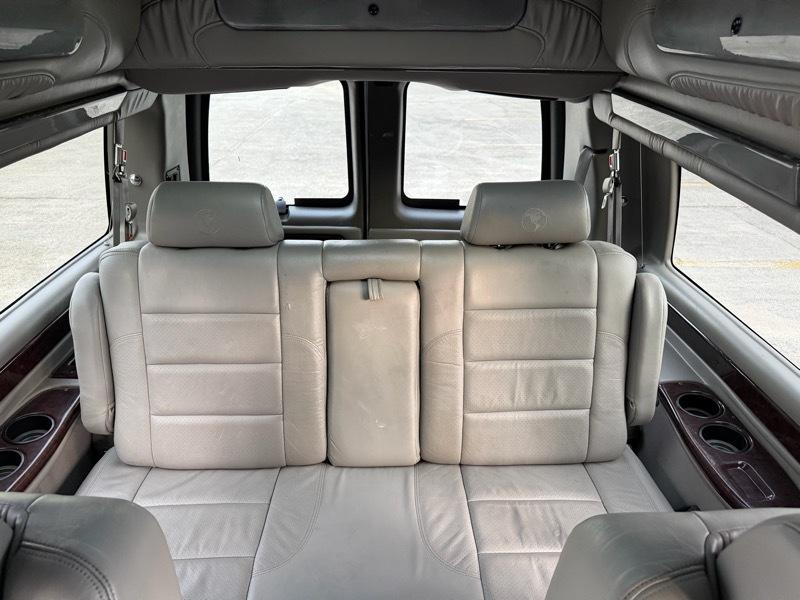 GMC Savana RV G1500 3LT 2011