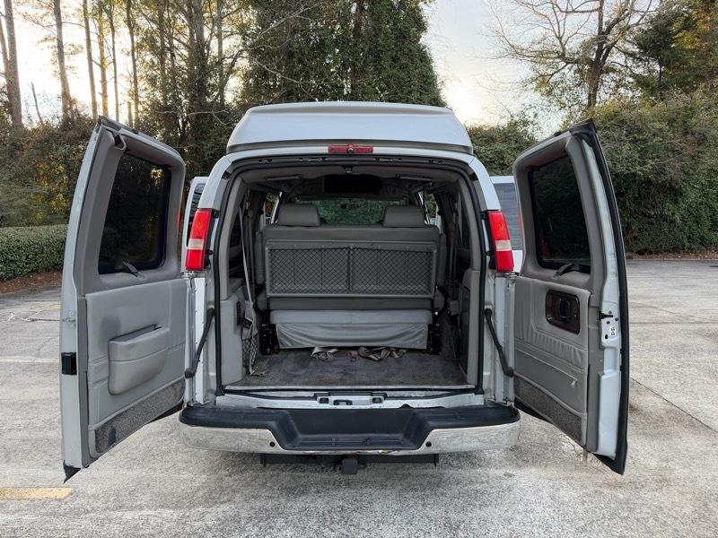 GMC Savana RV G1500 3LT 2011