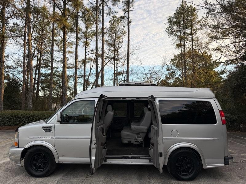 GMC Savana RV G1500 3LT 2011