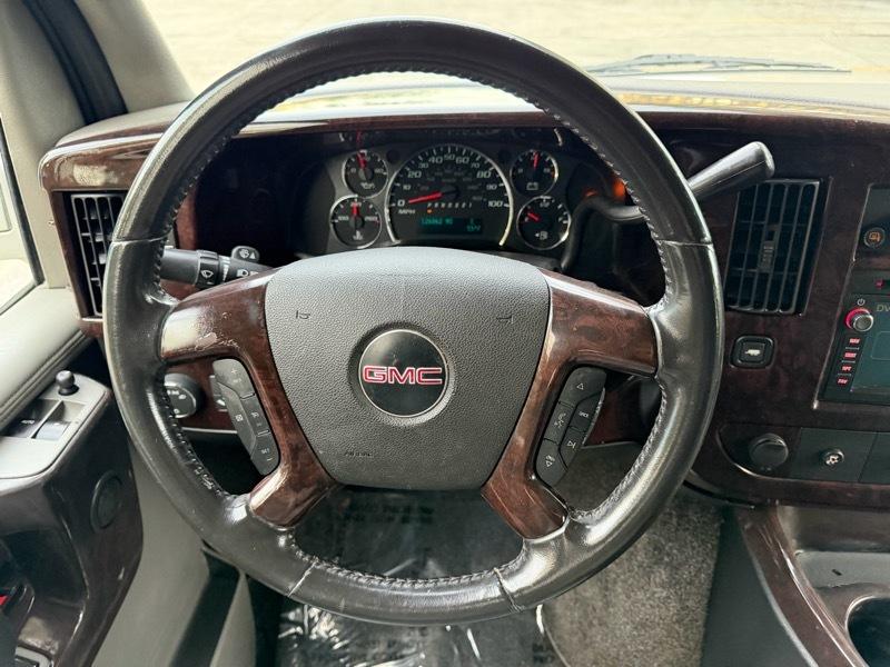 GMC Savana RV G1500 3LT 2011