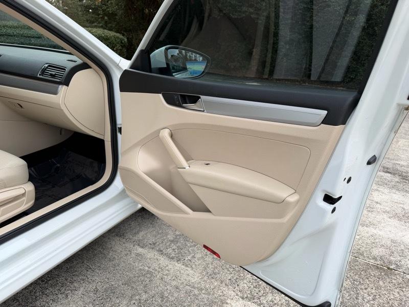 Volkswagen Passat 1.8T S AT 2017