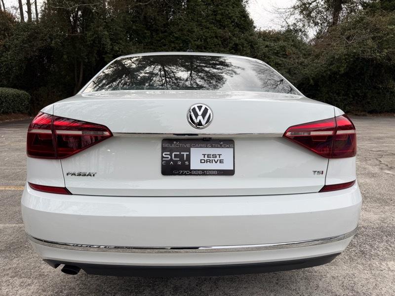 Volkswagen Passat 1.8T S AT 2017