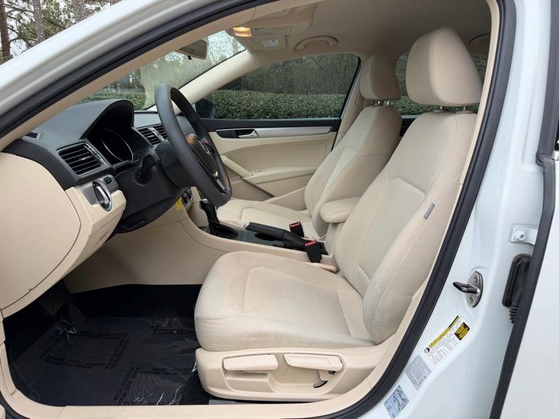 Volkswagen Passat 1.8T S AT 2017