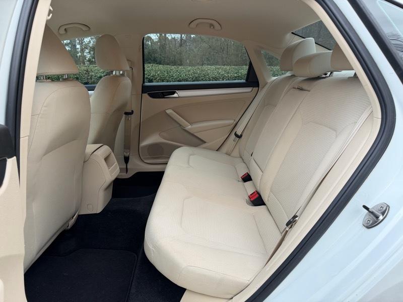 Volkswagen Passat 1.8T S AT 2017