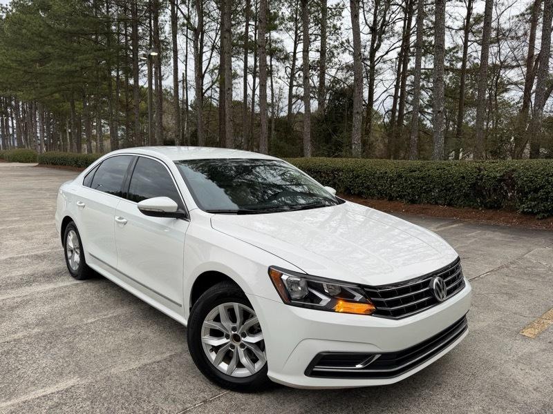 Volkswagen Passat 1.8T S AT 2017