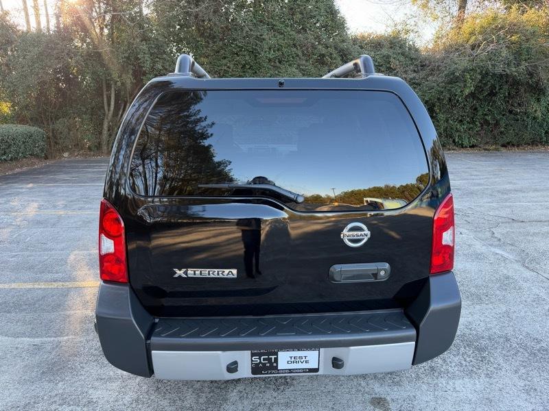 Nissan Xterra X 2WD 2012