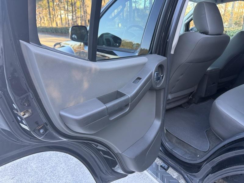 Nissan Xterra X 2WD 2012