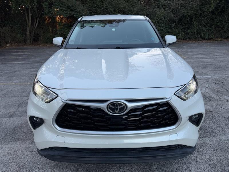 Toyota Highlander LE FWD V6 2021