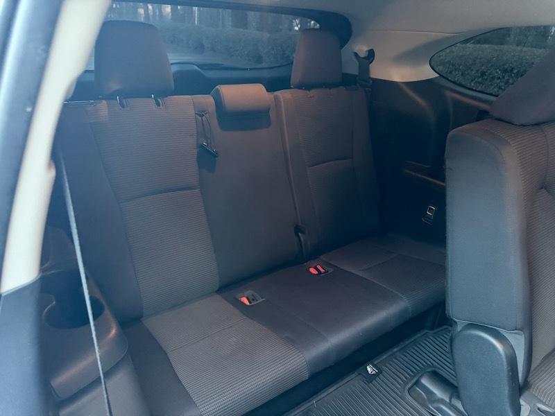 Toyota Highlander LE FWD V6 2021