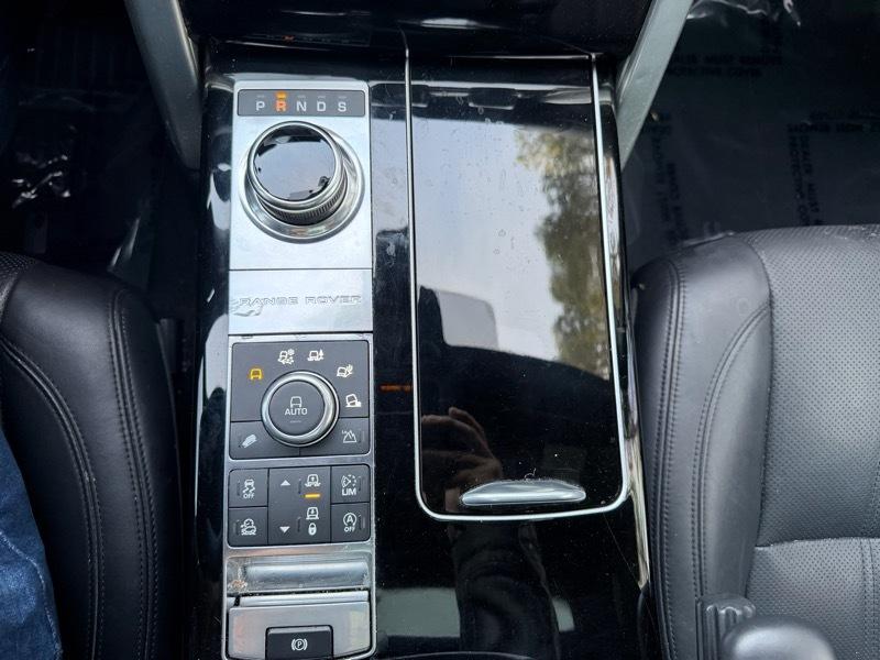 Land Rover Range Rover Supercharged LWB 2017