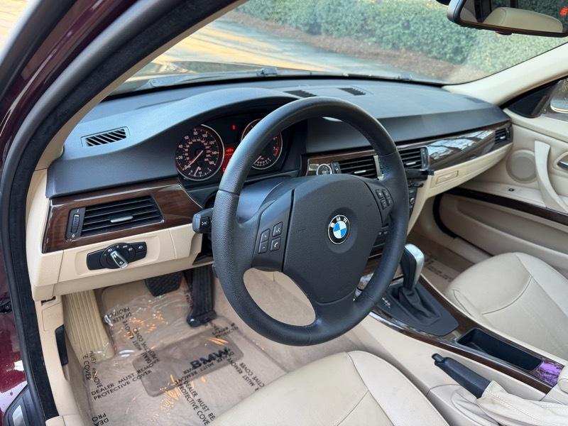 BMW 3-Series 328i 2009