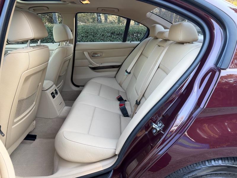 BMW 3-Series 328i 2009